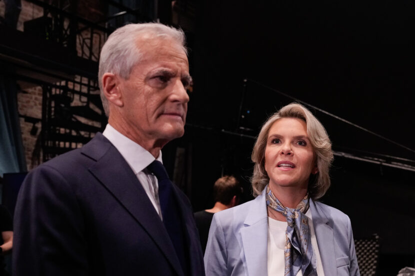 Oslo 20250831. Leder i Arbeiderpartiet (AP) Jonas Gahr Støre og leder i Fremskrittspartiet (FRP) Sylvi Listhaug etter TV 2s partilederdebatt på Carls i Oslo. (Foto: Javad Parsa /NTB.)