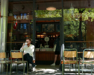 Fuglen kaffebar i Universitetsgate 2. (Foto: Fuglen.)