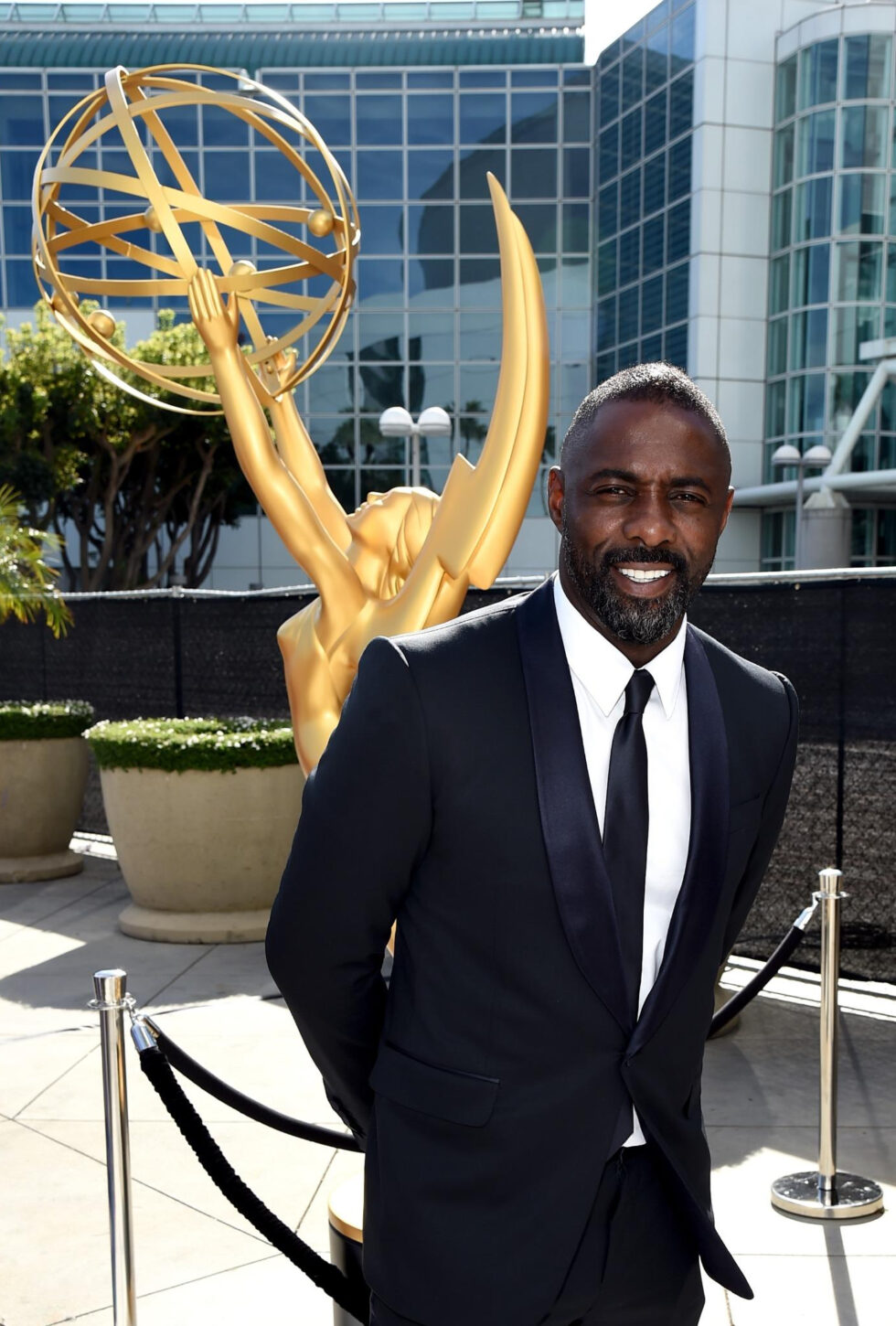 Idris Elba har vært en av de heteste Bond-kandidatene i nesten 18 år. Han avviser ryktene. (Foto: PBS.)