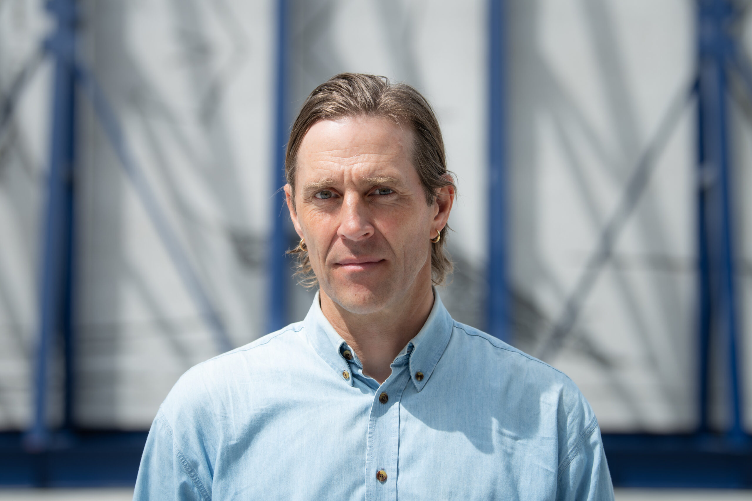 Matias Faldbakken, En opprettholdelse, Koro, minnested 22. juli, Regjeringskvartalet. (Foto: Niklas Hart.)