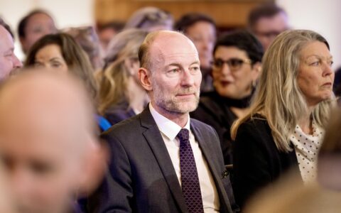Oslo 20260423. Knut Olav Åmås under årets Fosseforedrag på Slottet. (Foto: Javad Parsa/NTB/POOL.)