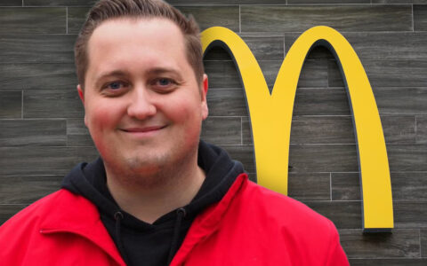Stortingsrepresentant fra Rogaland, Morten Sandanger (AP), trivdes ikke i jobben på McDonald’s. (Kollasj: Subjekt.)