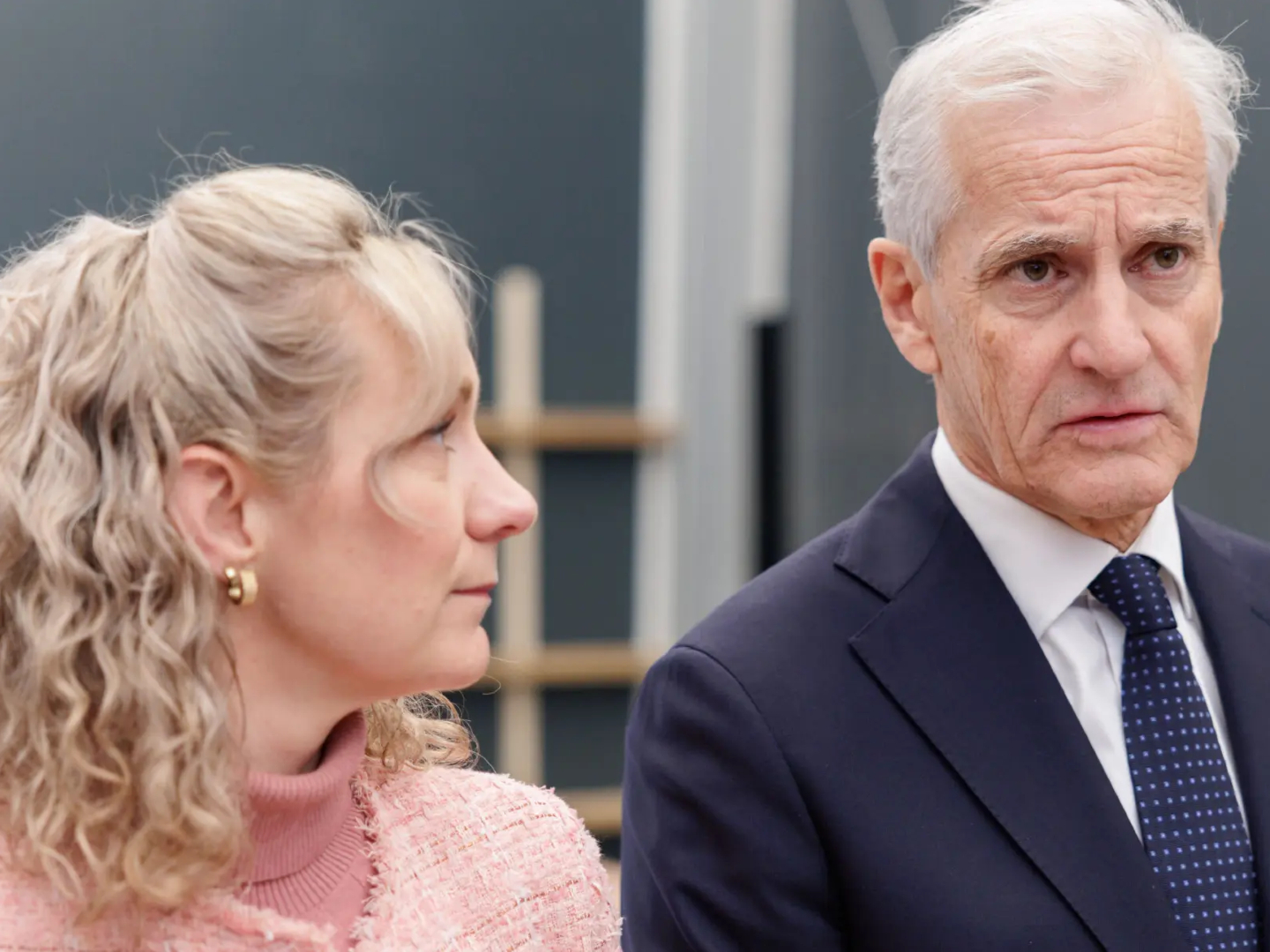 Karianne Tung og Jonas Gahr Støre. (Foto: Jonas Been Henriksen/NTB.)