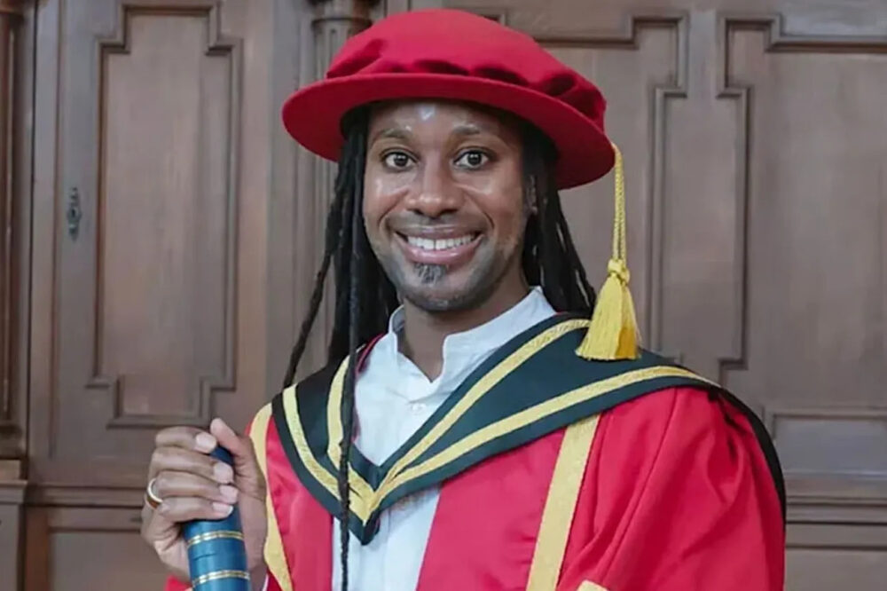 Professor Jason Arday Cambridge University skandale gjennomgås etterforskes plagiat løgn rasisme påstander kaos