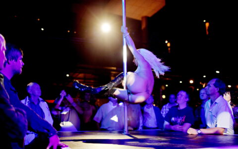 OSLO 20100825. Det var hett både på og ved scenen, da erotikkmessen "Sexhibition" på Rockefeller i Oslo startet onsdag. Foto: Stian Lysberg Solum / NTB