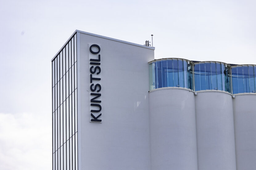  Lørdag åpner Kunstsilo i Kristiansand. Den inneholder bla Sørlandets kunstmuseum, Christiansands billedgalleri og Nicolai Tangens kunstsamling. Siloen er plassert i den gamle kornsiloen som ble bygd i 1935. (Foto: Tor Erik Schrøder/NTB.)