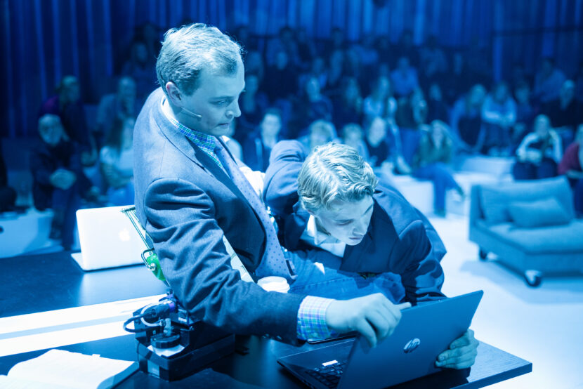 «Gutta» Det norske teateret (Foto: Eirik Malmo.)