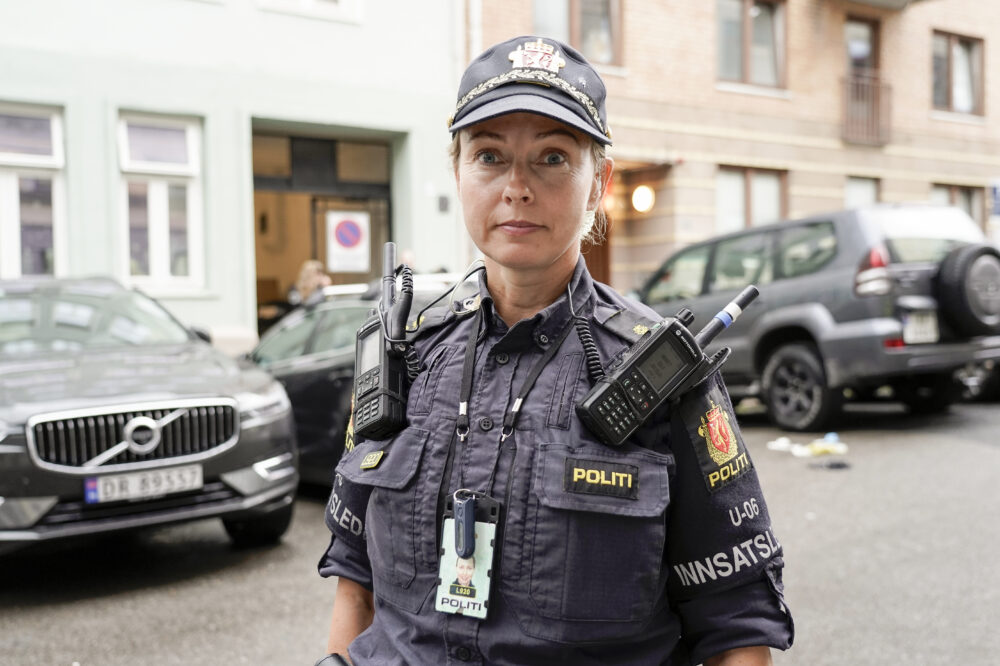 Oslo 20240804. Innsatsleder politi Ine Jahren er ved Sofienberg i Oslo etter en knivstikking søndag. (Foto: Amanda Pedersen Giske/NTB.)
