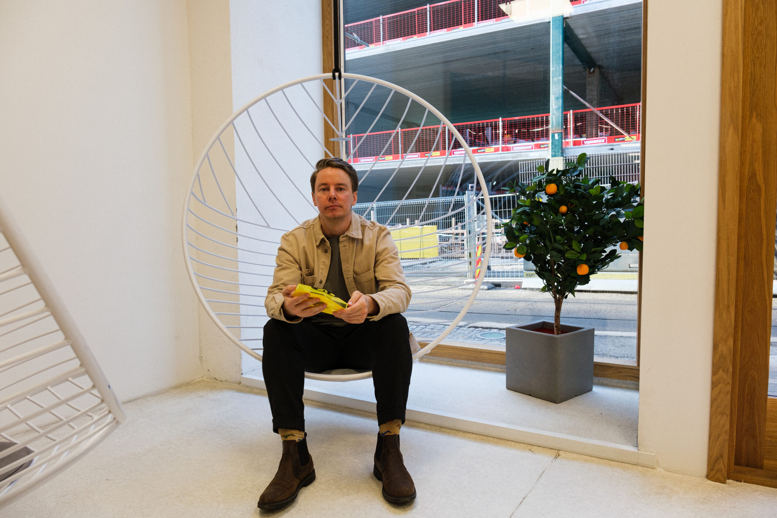 Erik Holm fra Arkitekturopprøret på Göteborg kafé